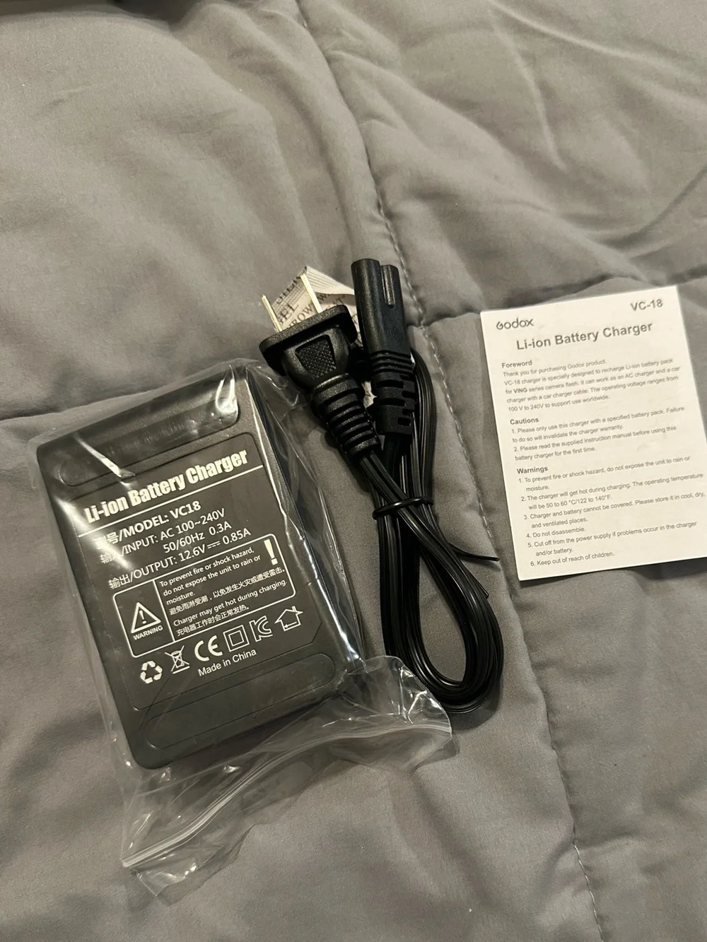 V860II-C Black TTL Li-ion Camera Flash for Canon